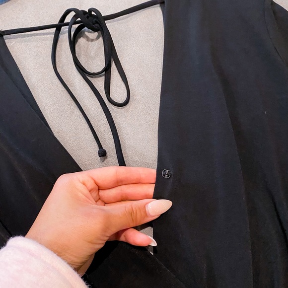 BCBG low V cut bodysuit - Picture 3 of 4